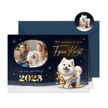 Kerstkaart foto kerst hond Samojeed puppy winter lampjes